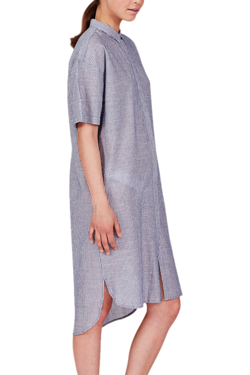 Minimum σεμιζιέ φόρεμα ριγέ Anshu μπλε-λευκό