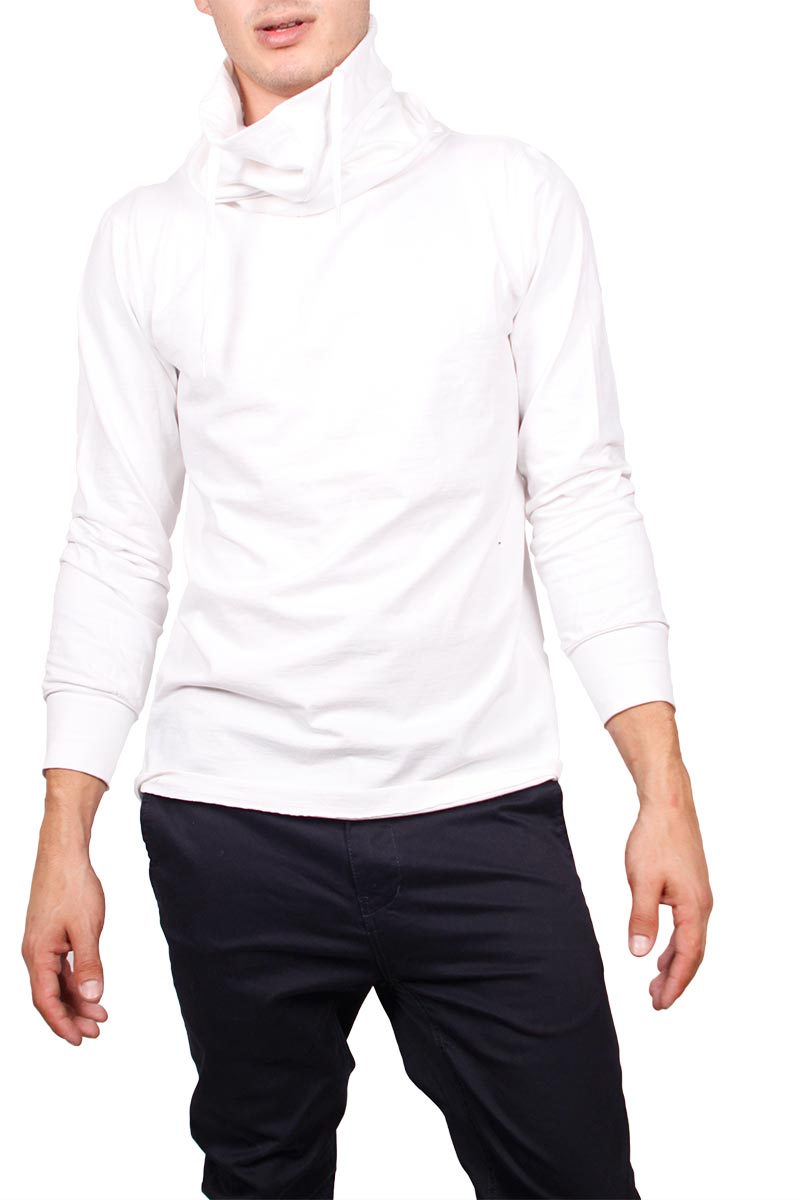 Ανδρική μακρυμάνικη μπλούζα με ντραπέ λαιμό σε λευκό