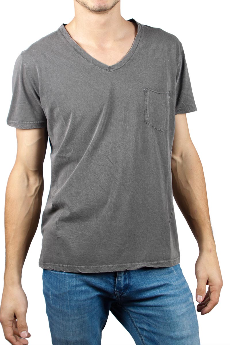 Ανδρικό t-shirt με V-λαιμόκοψη γκρι πετροπλυμένο
