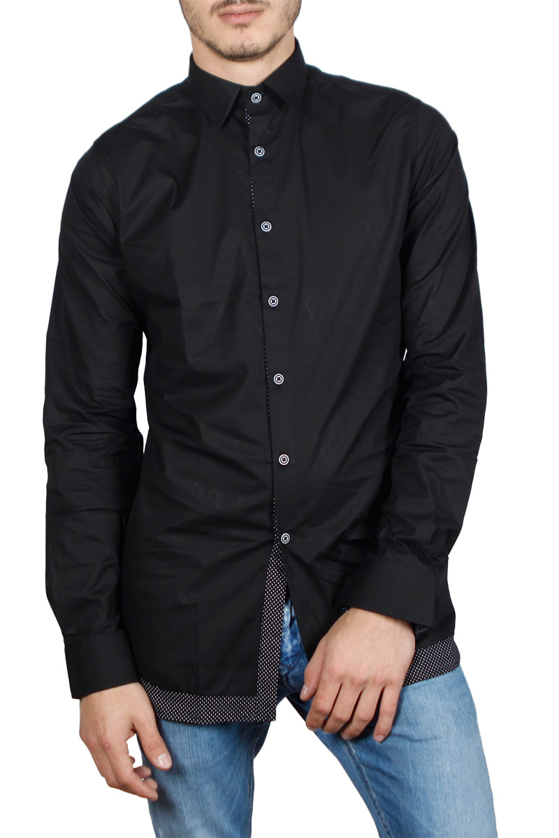 Ανδρικό πουκάμισο μαύρο με πουά λεπτομέρειες