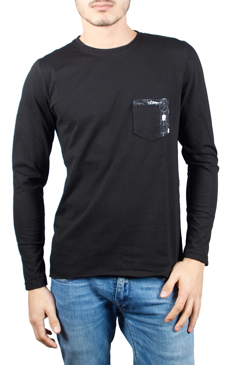 Ανδρική μακρυμάνικη μπλούζα μαύρη με τσεπάκι
