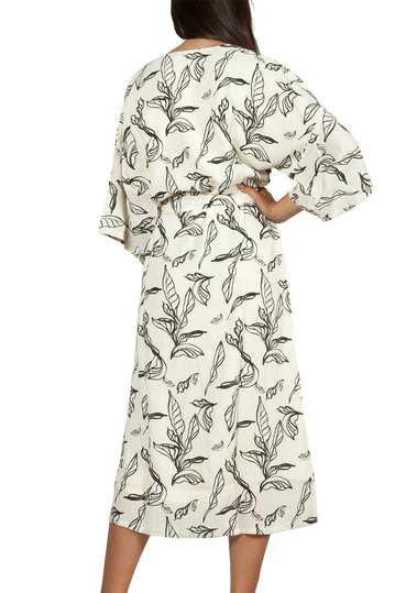 Minimum Alpina μίντι φόρεμα κρεμ με σκίσιμο