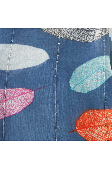 Φουλάρι μπλε με πολύχρωμα φύλλα και παγιέτες