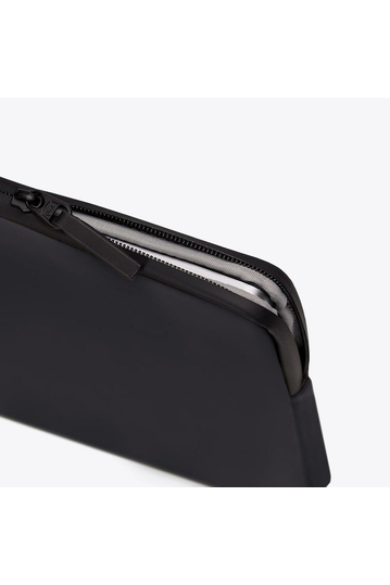 Ucon Acrobatics Argos Medium Laptop Sleeve Black