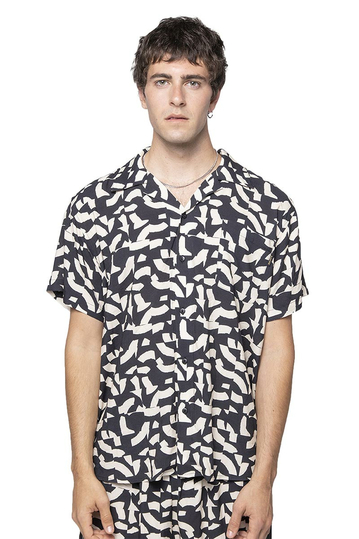 Kaotiko Camp Shirt Geo Abstract