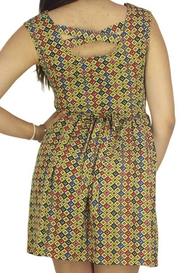 Migle + me αμάνικο μίνι φόρεμα μουσταρδί με πριντ