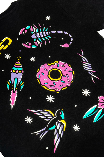 American Socks Unisex T-shirt Cupcake Black