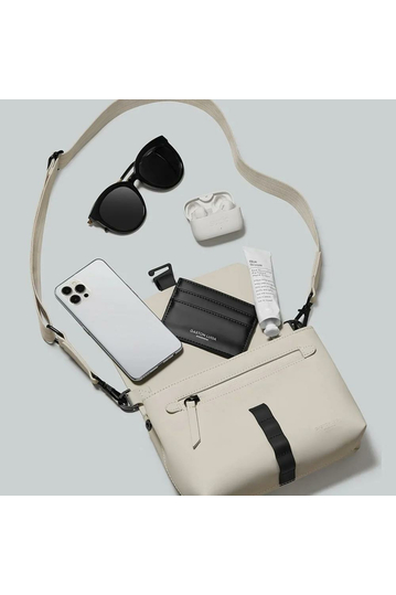 Gaston Luga Spläsh Crossbody Bag Waterproof Cloud Cream