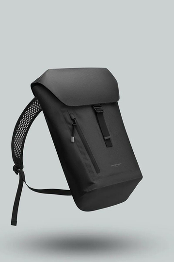 Gaston Luga Lightweight DuoSeal Flap Backpack 14" Black
