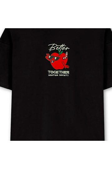 Kaotiko Better Together Apple T-shirt Black