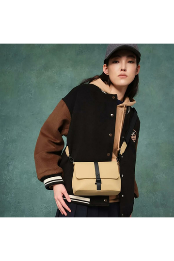 Gaston Luga Spläsh Crossbody Bag Waterproof Latte