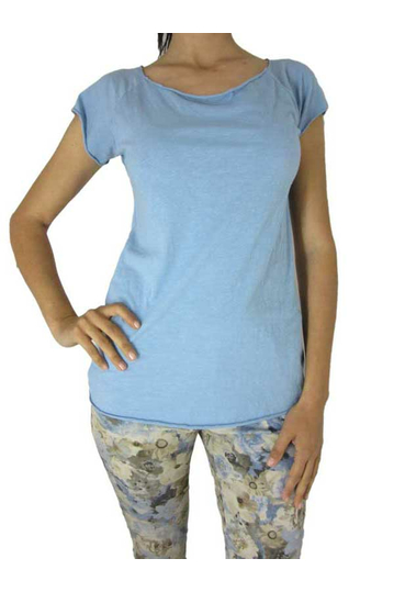 Women's short sleeve slubby top in light blue