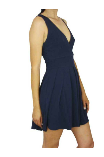 Εξώπλατο skater φόρεμα navy με βαθύ ντεκολτέ