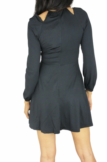 Μαύρο skater φόρεμα με κοψίματα στους ώμους