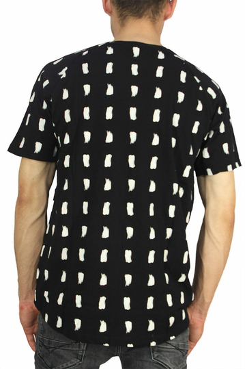 Ανδρικό t-shirt μαύρο με τσεπάκι και πριντ