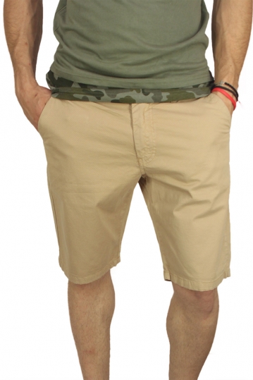 Men's chino shorts camel with small dots