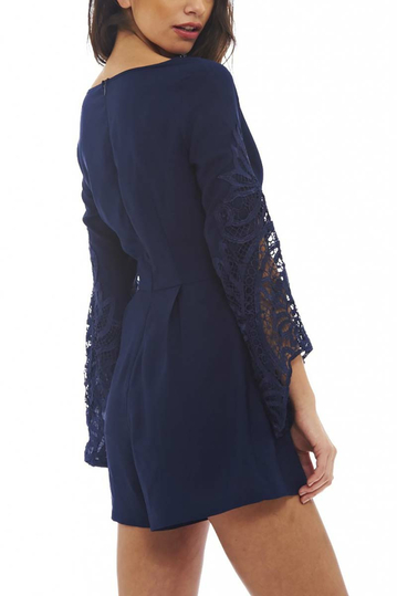 Ολόσωμο σορτσάκι navy με δαντέλα στα μανίκια