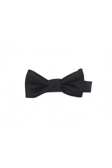 Satin bow tie black