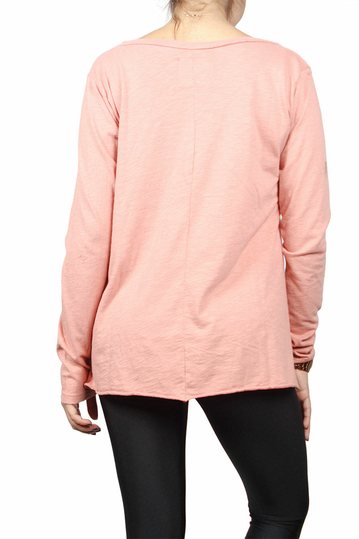 Γυναικεία μπλούζα φλάμα σομόν με V-ντεκολτέ