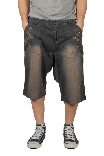 Men's shorts with studs in charcoal