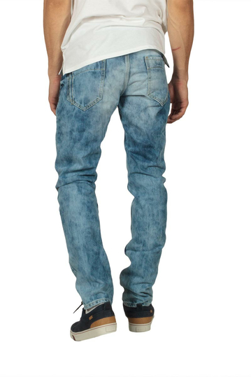 Ανδρικό slim jeans με σκισίματα