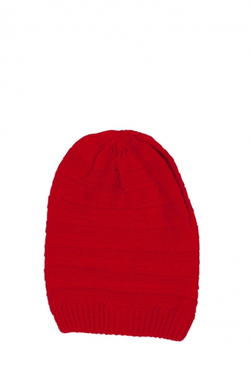Knitted beanie red